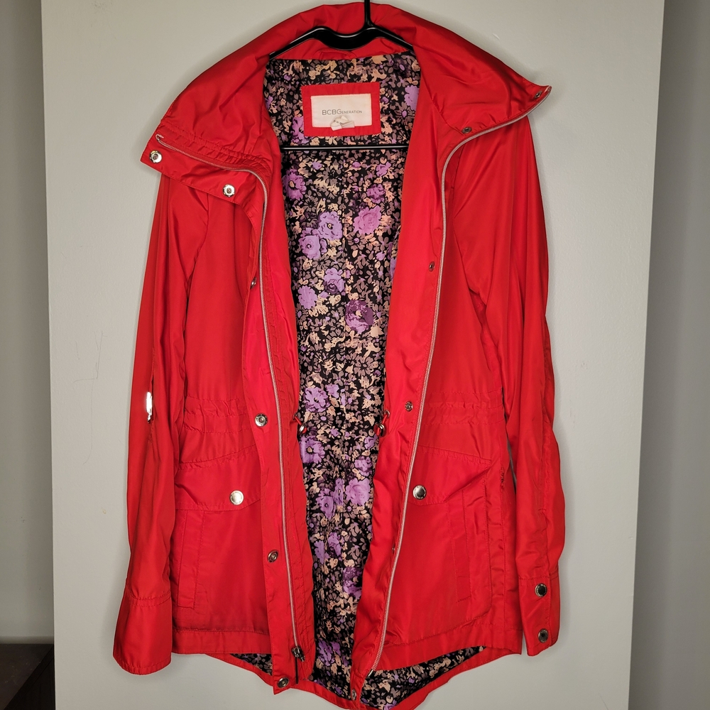 BCBGeneration Red Hooded Trench Coat Floral Lining Anorak Jacket Women’s S